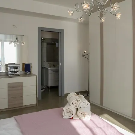 Holiday home Casetta Ficara Altomonte